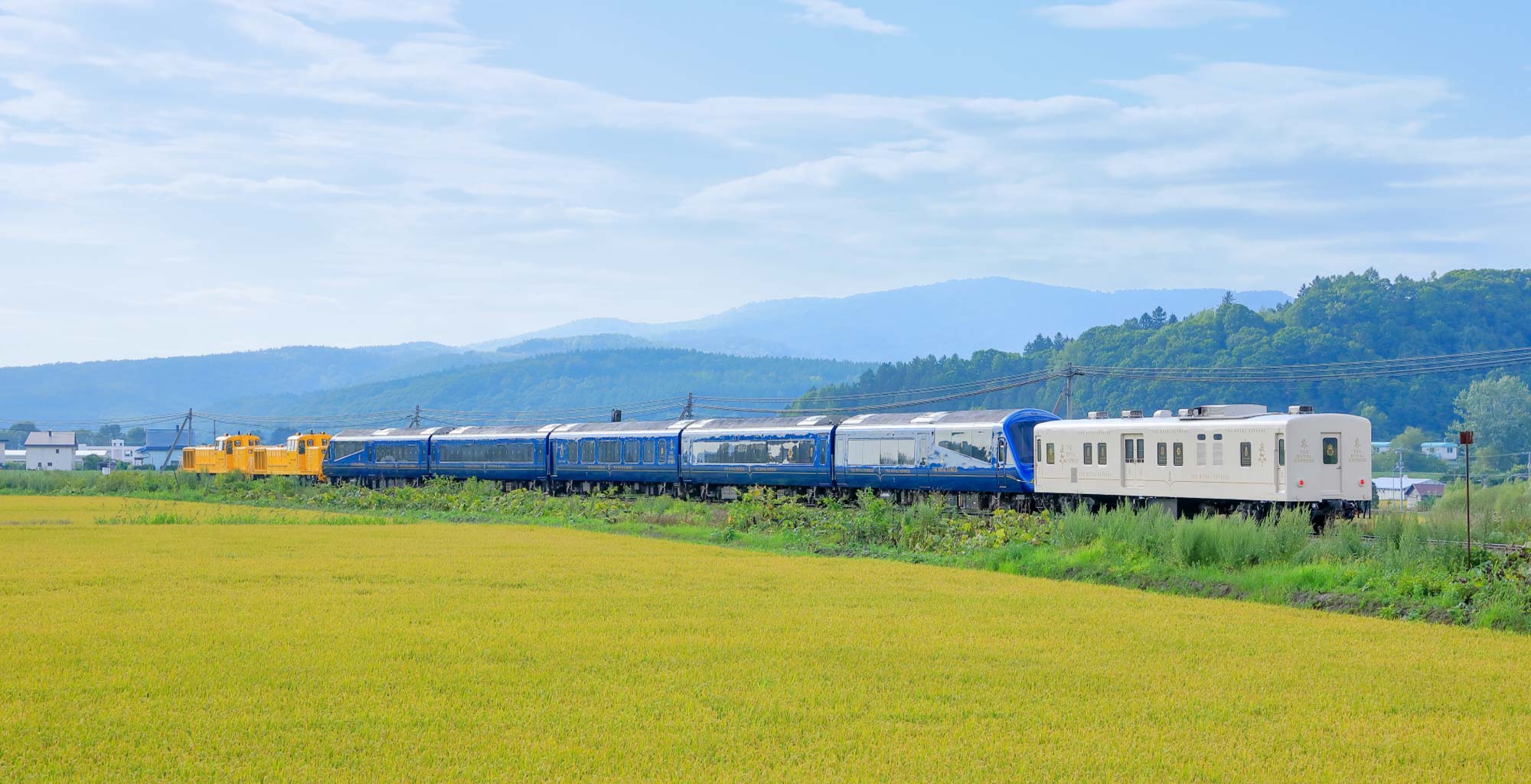 愛別町を走る列車の風景